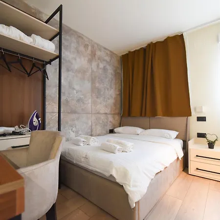 ホテル Iva Old Town 4*