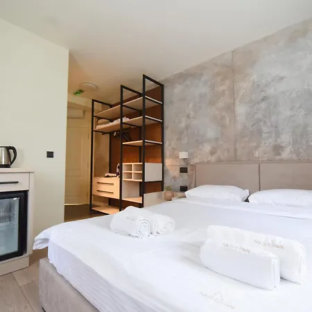 Iva Old Town Hotel 4*