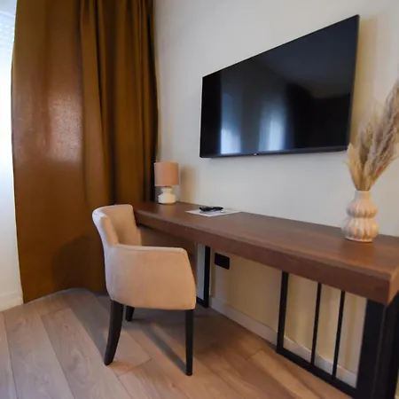 Iva Old Town 4* Belgrade