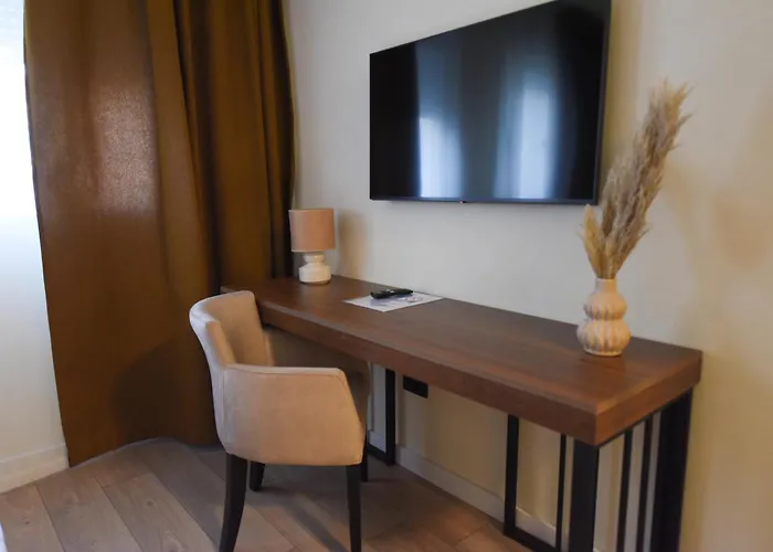 Iva Old Town Apartments