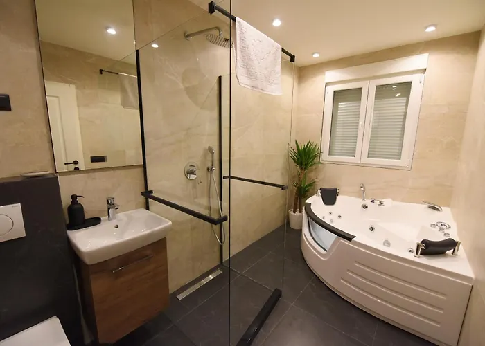 Hotel Iva Old Town Apartments